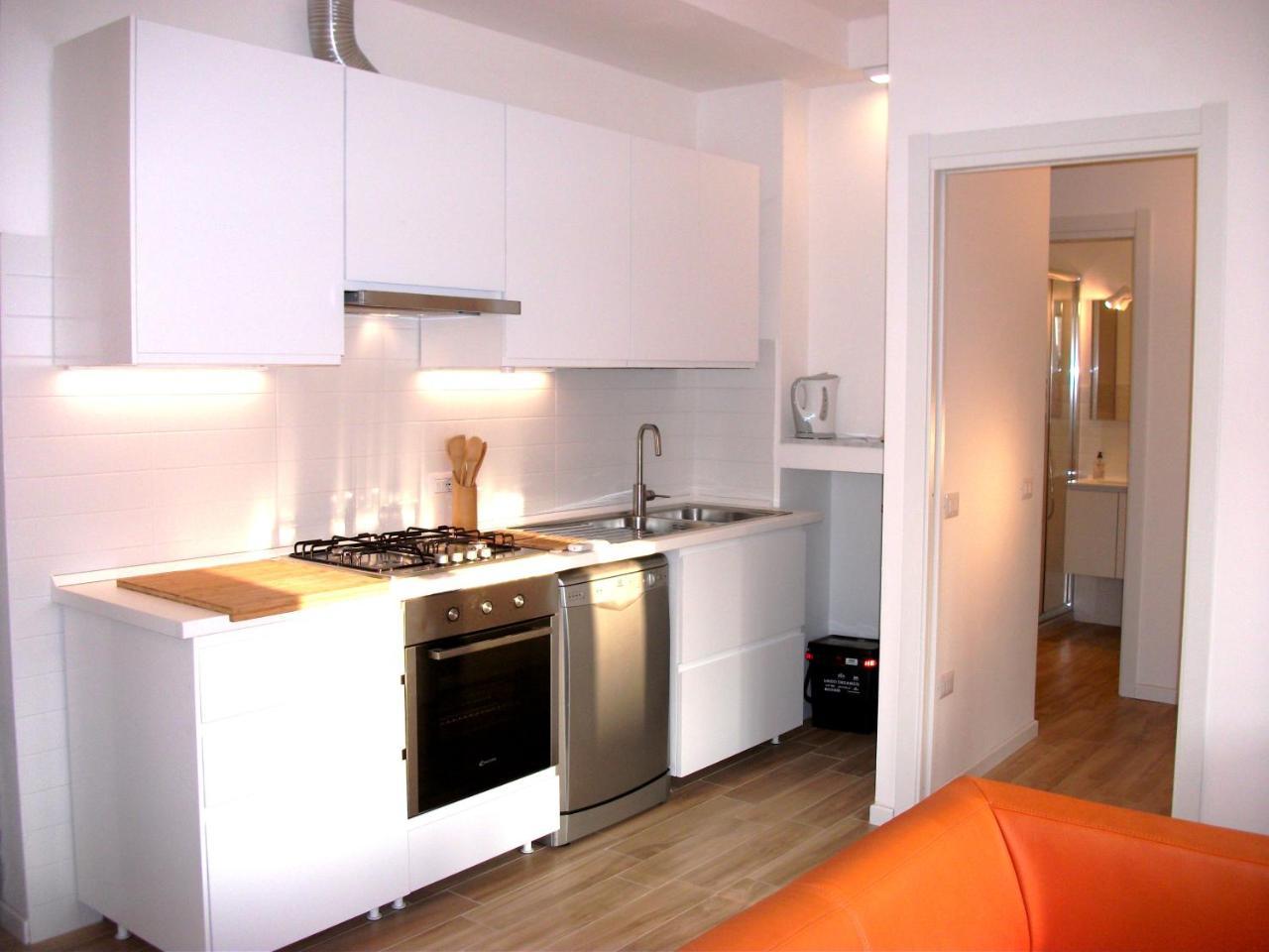 Bright Apartment Cagliari Bagian luar foto